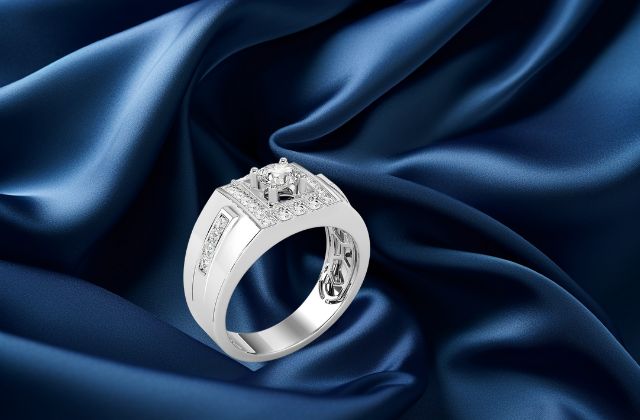 Nhẫn kim cương nam vàng trắng 18K 2,38 chỉ thiết kế tinh tế