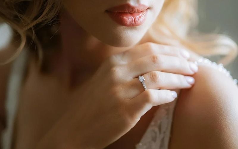 Đá quý và trang trí