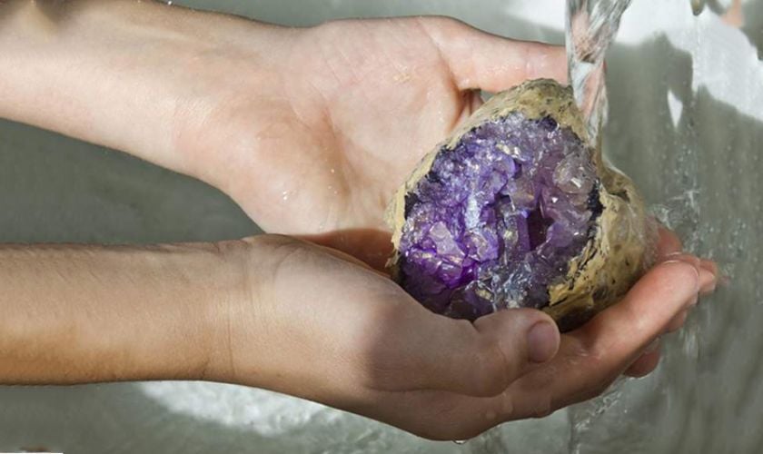 Làm sao để biết đá có năng lượng mạnh