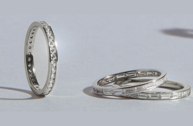 Cả vàng và bạch kim đều có chứa niken - một chất dễ gây kích ứng