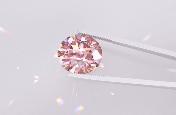 Kim cương màu hồng