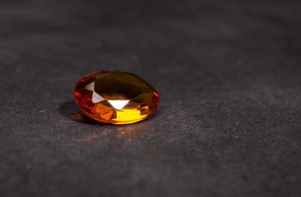 Kim cương màu cam