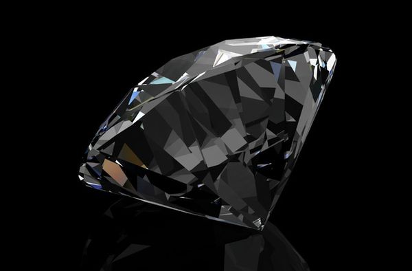 Kim cương màu đen
