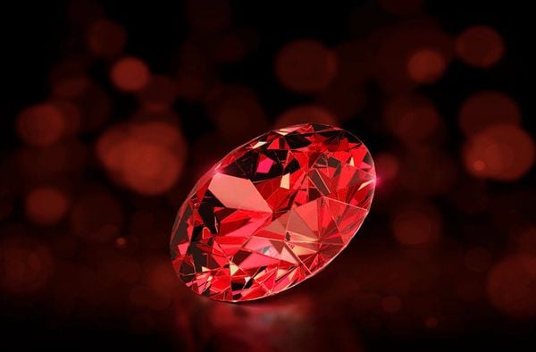 Kim cương màu gì đắt nhất?