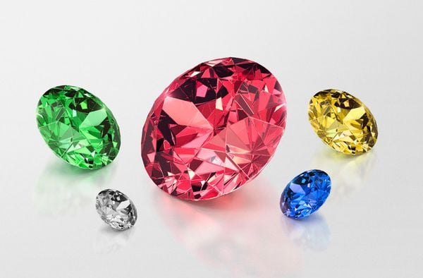 Tổng quan về kim cương màu