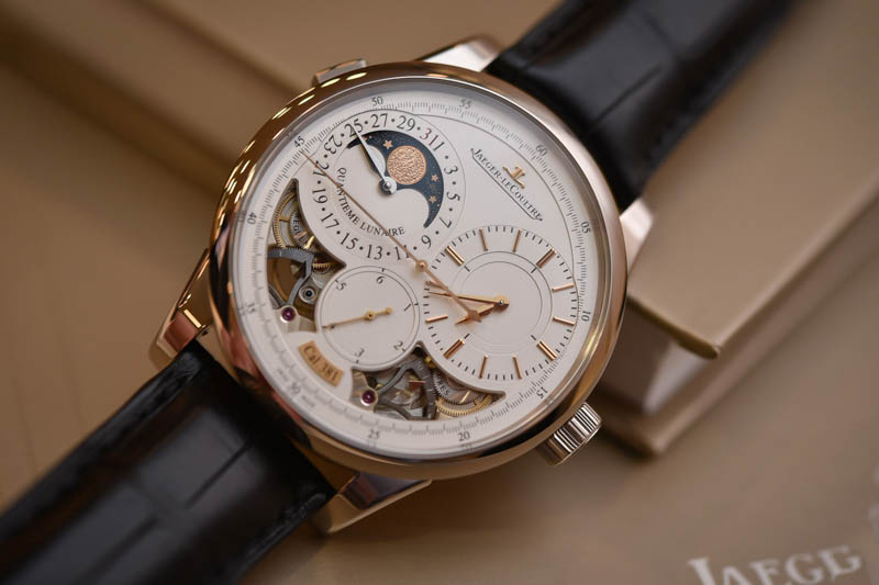 Su hien dai hoa cua dong ho mat trang