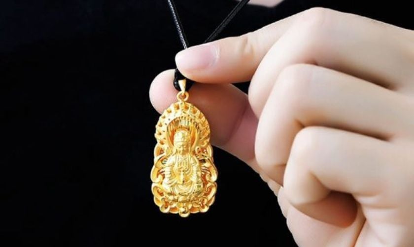 Ý nghĩa của mặt dây chuyền phật quan âm bằng vàng trong phong thuỷ