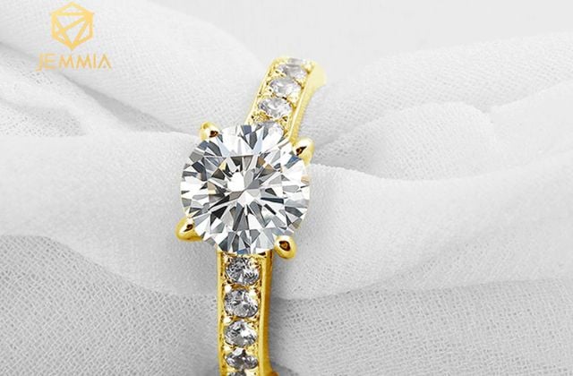 Những lưu ý bạn cần biết trước khi mua và sử dụng vàng 18K 