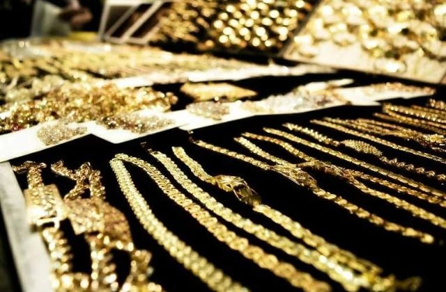 Chỉ nên mua vàng 680 nếu bạn muốn tìm kiếm loại trang sức đẹp mắt, thu hút, không nên mua với mục đích đầu tư, tích trữ