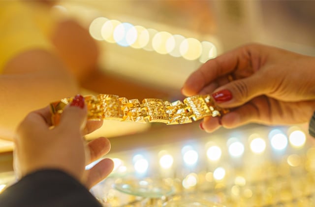 Giá vàng 97 bị ảnh hưởng bởi những yếu tố nào?