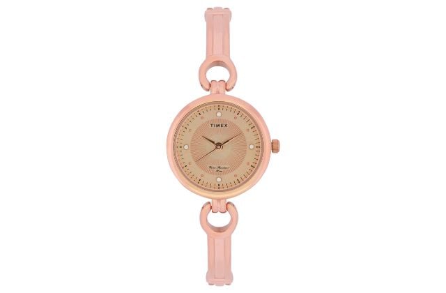 Đồng hồ bằng vàng hồng tạo sự thanh lịch, sang trọng cho người đeo