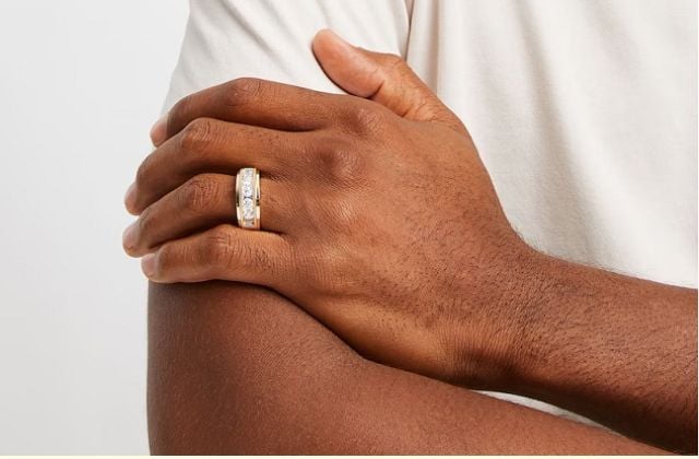 Vàng trắng 10k nổi bật với chất lượng cao