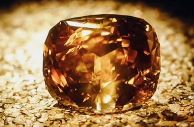 Top 10 viên kim cương lớn nhất thế giới bạn không thể bỏ lỡ
