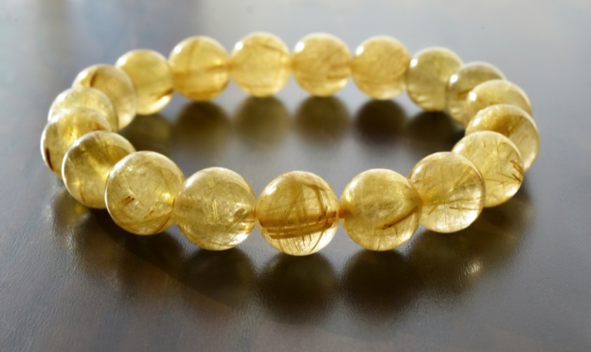 Mẫu vòng tay hạt đá Thạch Anh Tóc Vàng