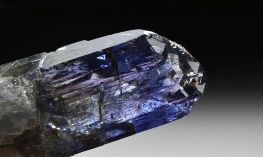 Đá Tanzanite