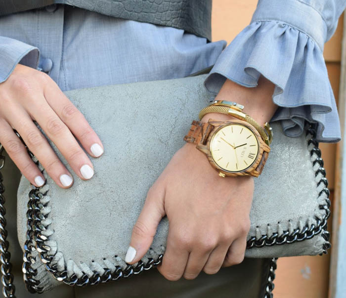 cach deo dong ho nu day kim loai