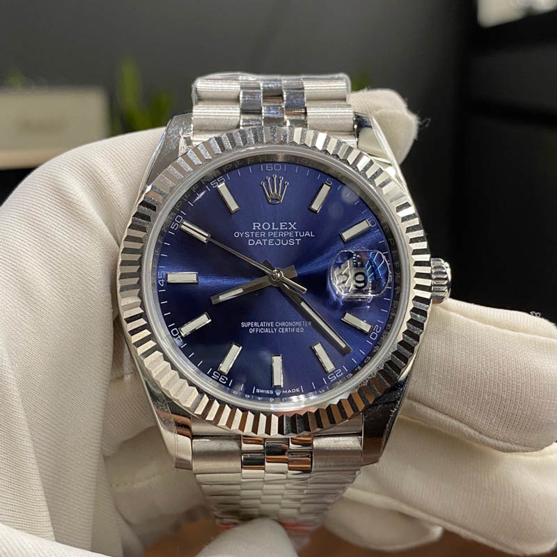 chronograph watch la gi