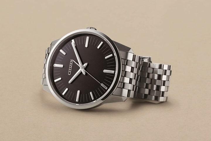 dong ho citizen eco drive va dong ho seiko solar 31