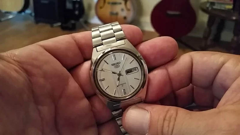 dong ho co seiko 5