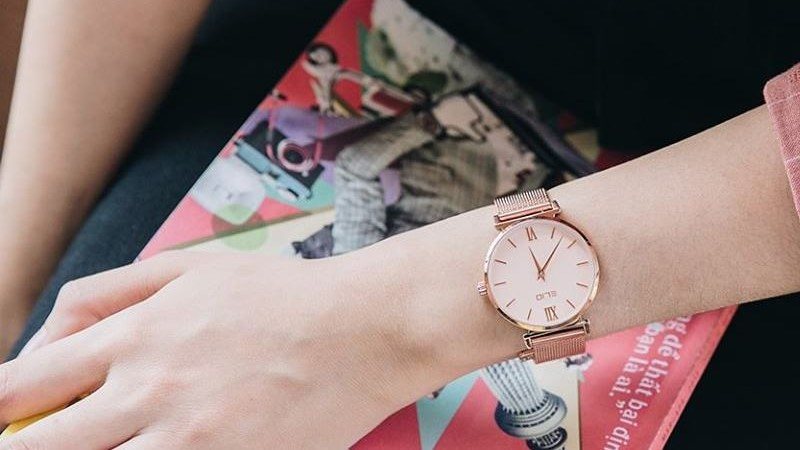 dong ho elio nu cua nuoc nao