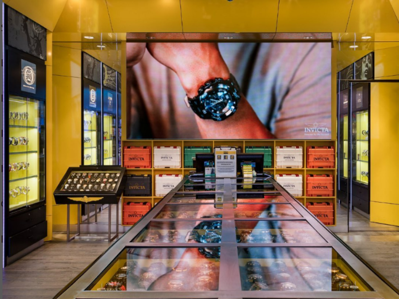 Phân khúc giá đồng hồ Invicta đa dạng phù hợp nhiều đối tượng