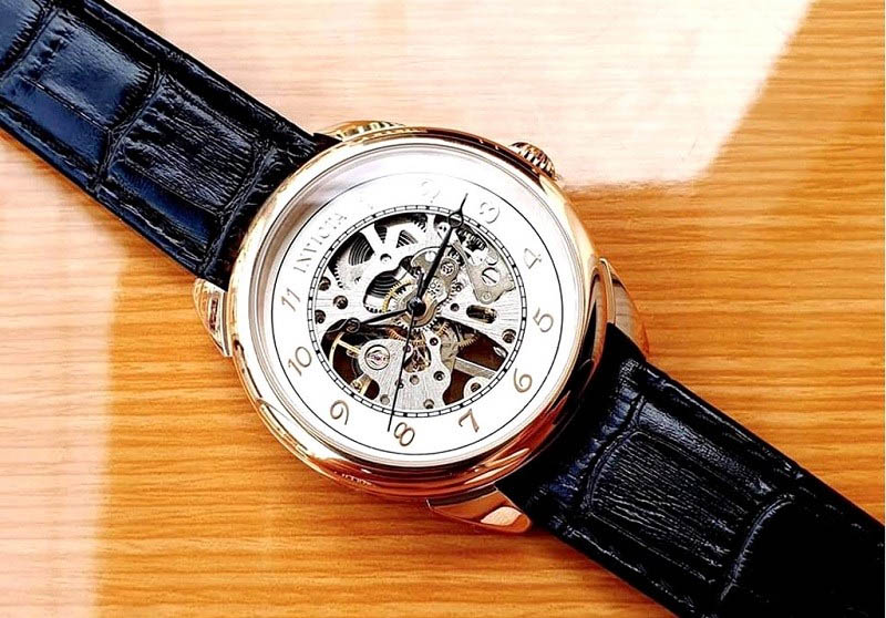 dong ho invicta thuy si