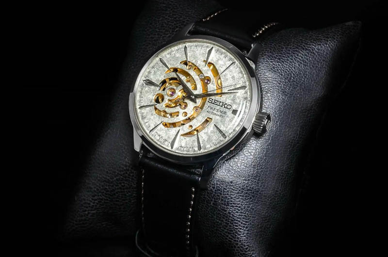 dong ho lo may skeleton la