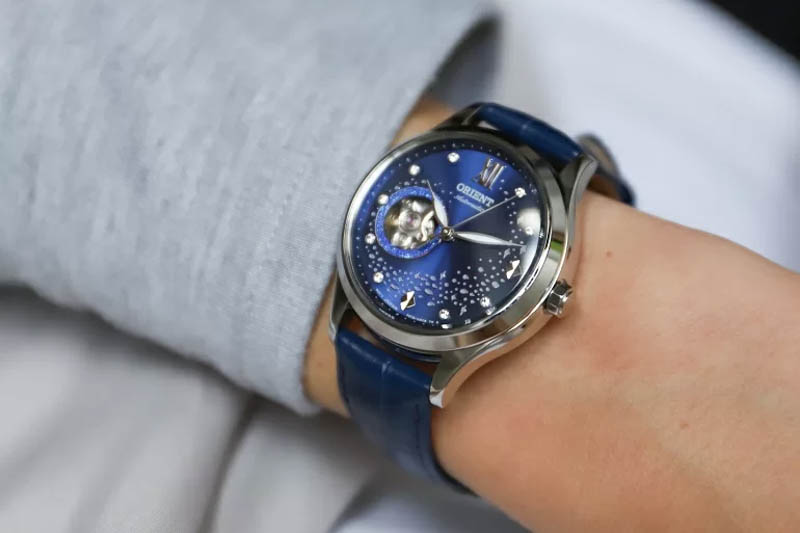 dong ho stuhrling chinh hang