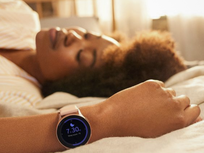 dong-ho-suc-khoe-2 Đồng hồ theo dõi sức khỏe, cải thiện giấc ngủ