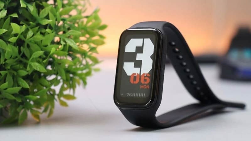 Dong ho thong minh cho nu chong nuoc