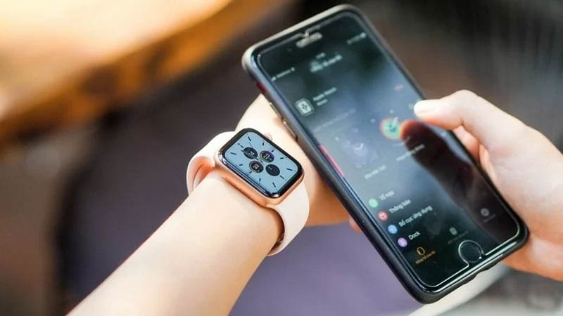 Dong ho thong minh nu chinh hang