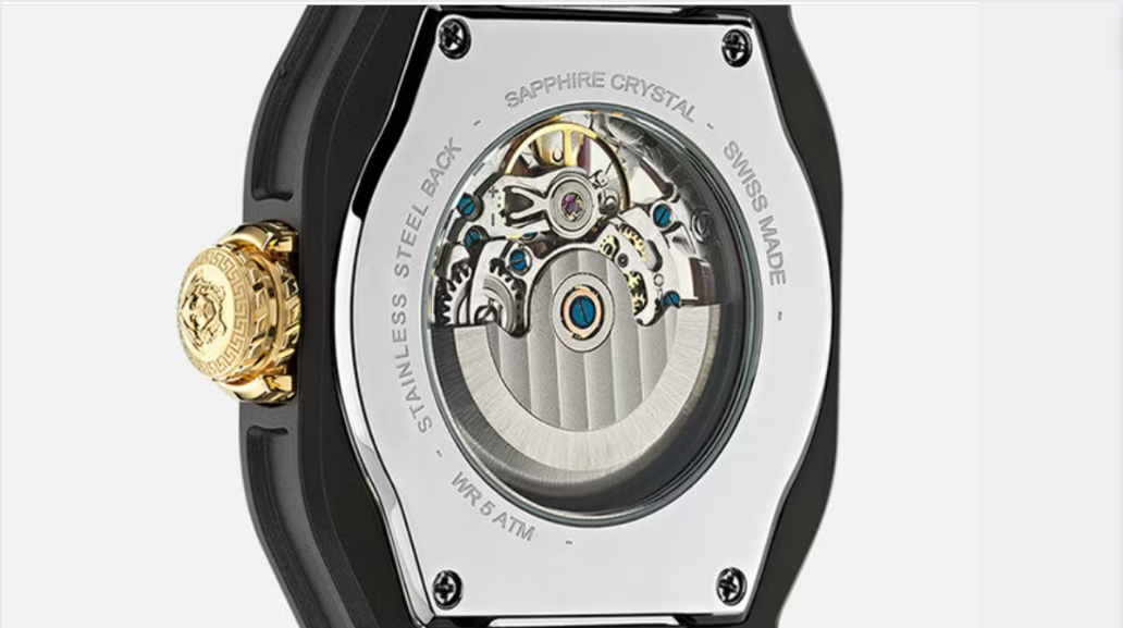 Versace sử dụng bộ máy thạch anh Thụy Sĩ cao cấp
