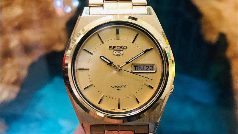 gia dong ho seiko 5 automatic