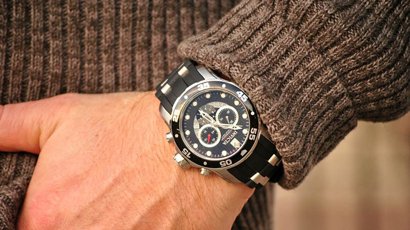 invicta dong ho cua nuoc nao