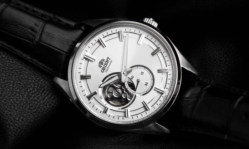 May tu dong dong ho co dien