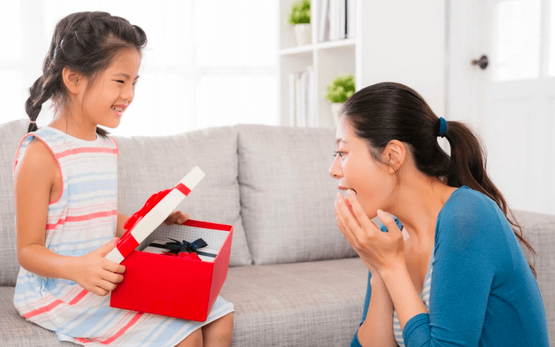 Quà tặng 8/3 ý nghĩa, độc đáo cho phái đẹp