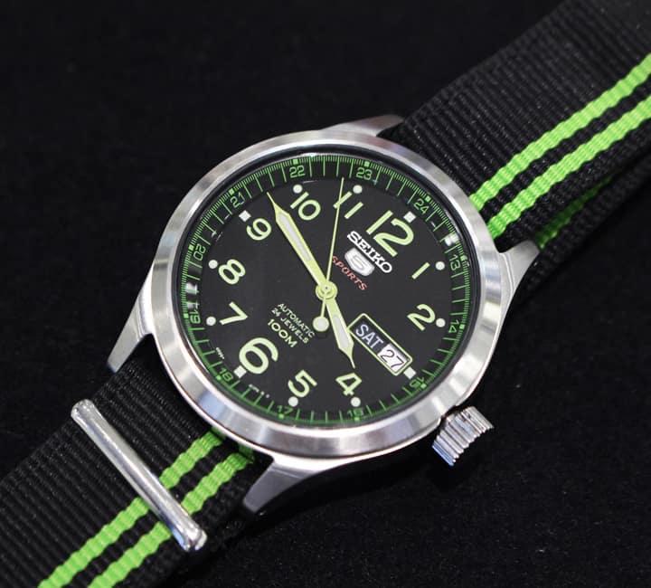 Đồng Hồ Seiko 5 Sport SRP273K1