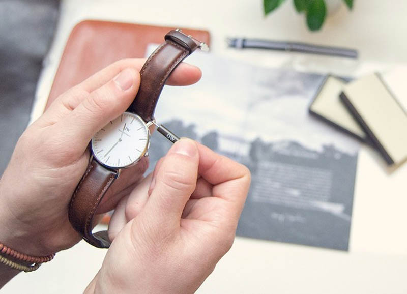 thay day da dong ho daniel wellington