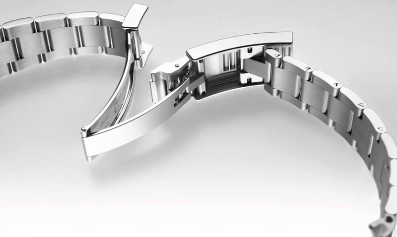 thay day kim loai cho dong ho