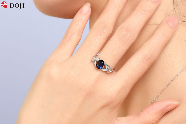 h-rui-ro-nhan-chat-sau-khi-chinh-size_c5438cbfbe5744f08a71d67392cc95bb_grande Để tránh rủi ro nhẫn chật sau khi chỉnh size, bạn nên mang nhẫn đến cửa hàng hoặc thương hiệu uy tín để sửa