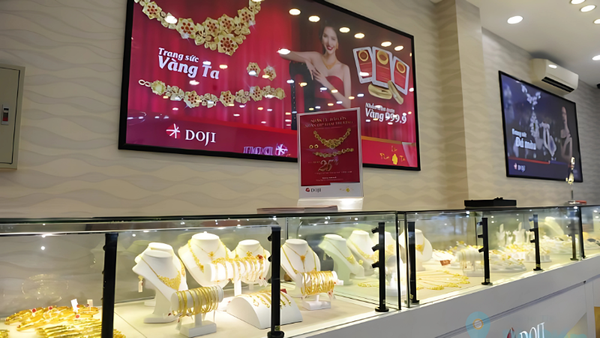 Hai chi nhánh DOJI nằm tại quận Hoàn Kiếm trung tâm sầm uất bậc nhất Hà Nội